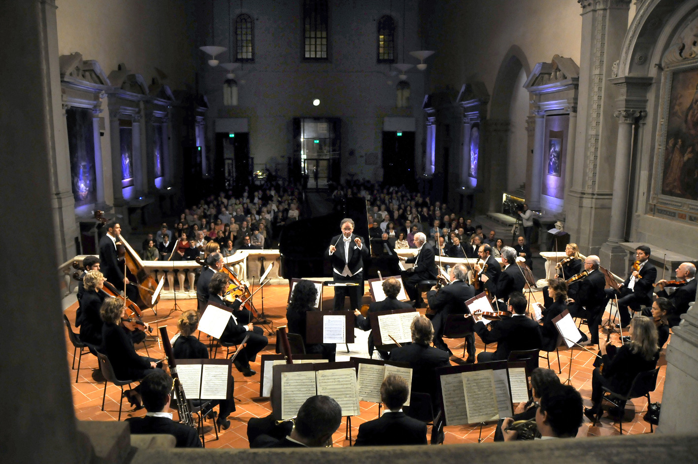ORCHESTRA FIORENTINA, omaggio a Lucio Dalla e Pino Daniele