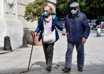 A Genova cade l’obbligo delle mascherine all’aperto