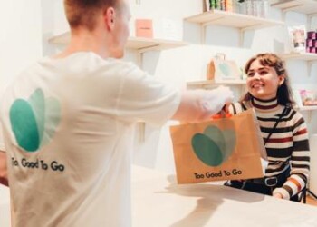 Alimenti: indagine, diminuisce affluenza negozi e aumentano invenduti 