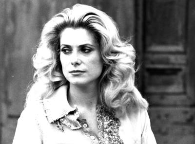 Catherine Deneuve dopo l'ictus torna sul set: Perfettamente guarita Catherine Deneuve dopo l'ictus torna sul set: Perfettamente guarita