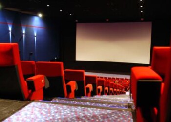 Cinema riaprono, film più visto incassa meno di 1.300 euro 