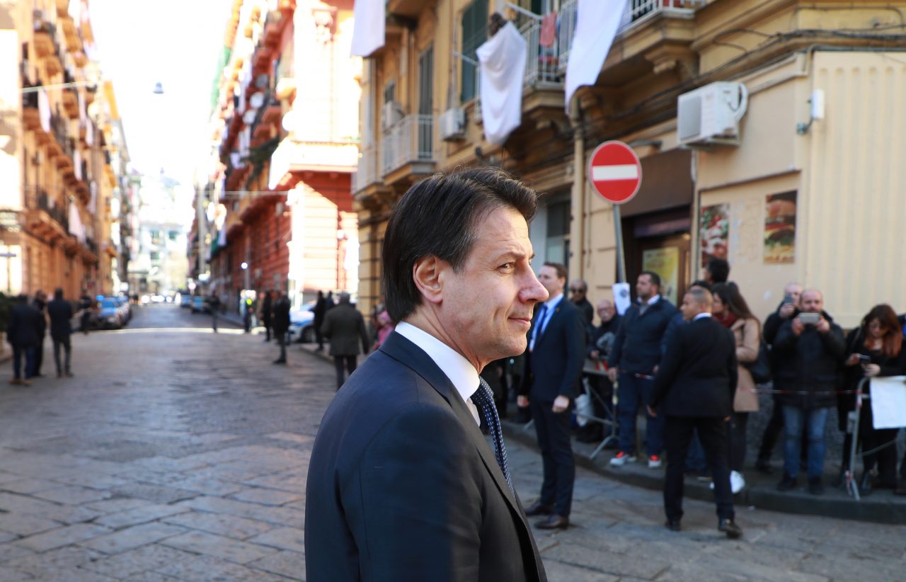 Come il Partito democratico ha regalato i servizi segreti a Giuseppe Conte