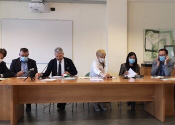 Commissione sente amministratori-aziende