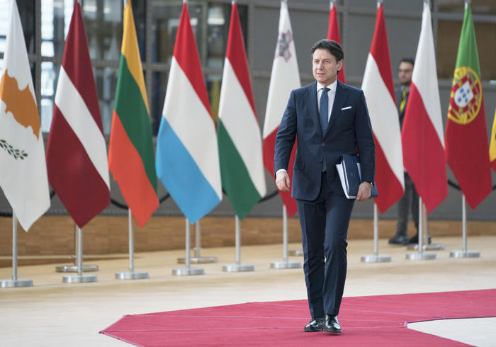 Conte, attiveremo Sure, su Mes non è cambiato nulla