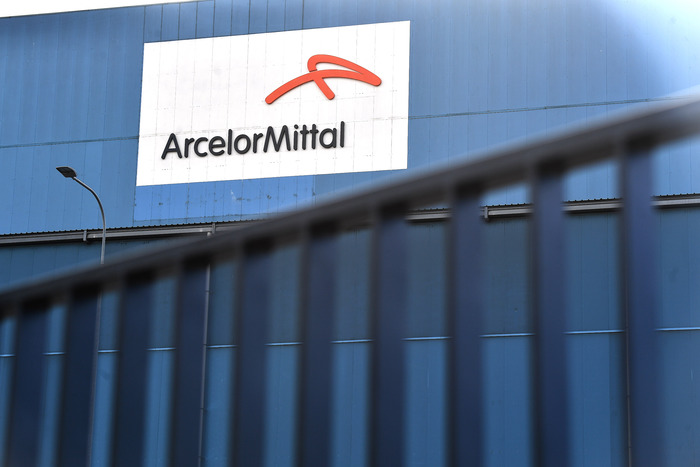 Conte, trattativa Invitalia-Mittal