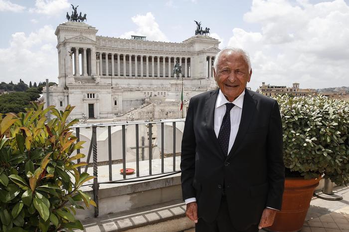 Copyright: da Al Bano a Verdone “Italia recepisca direttiva”