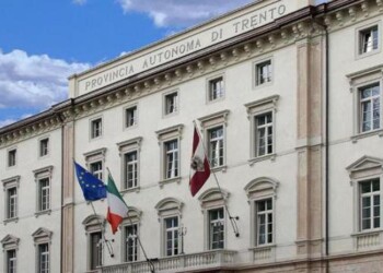 Coronavirus: dipendente Pat positivo, sanificati locali