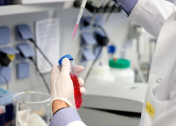 Covid-19 : quasi 1 italiano su 2 poco propenso a vaccinarsi