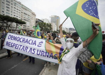 Duro attacco di Bolsonaro all’Oms