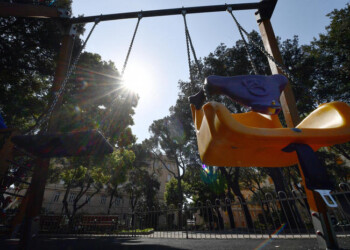 Fase 3: a Genova riaprono domani 46 aree giochi per bambini