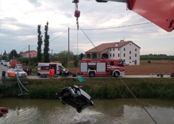 Finisce con l’auto in un canale, muore anziano nel Modenese