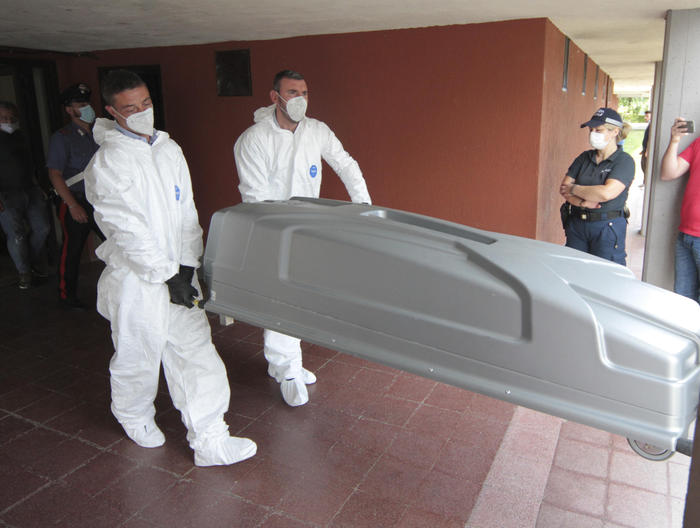 Fu picchiata dalla badante, morta anziana