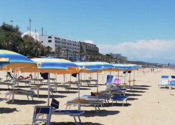Irresistibile mare di Termoli,ecco primi milanesi