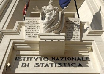 Istat: stima Pil per il 2020 -8,3%, nel 2021 +4,6%. In caduta i consumi delle famiglie