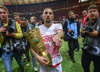 L’ex Ribery, complimenti al Bayern per il titolo