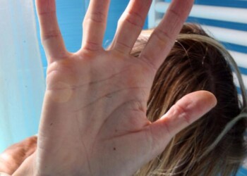 Maltrattamenti e violenza a ex, divieto di avvicinamento