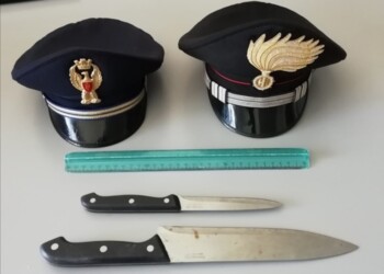 Molestie al pronto soccorso, aveva con sé due coltelli