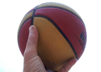 Ordinanza Abruzzo: Marsilio,grottesco? Festa centri sportivi