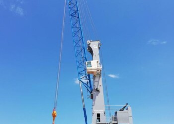 Porti: Sir, ‘gru gigante’ a Brindisi