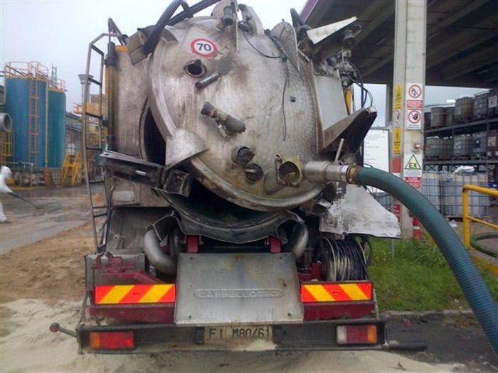 Prefetto Cosenza vieta autospurgo notte