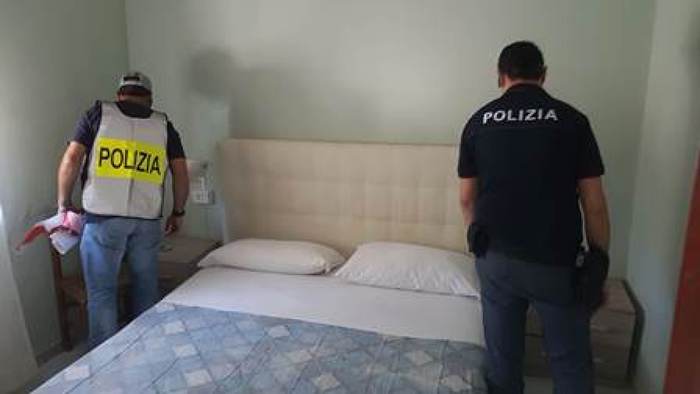 Prostituzione: residence per incontri a Catania, tre denunce