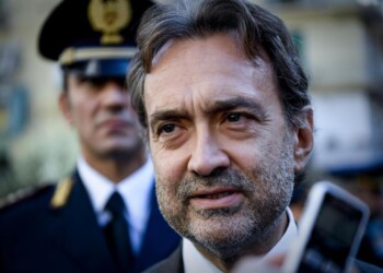 Questore Napoli, post contro nostri valori, nessuno sconto