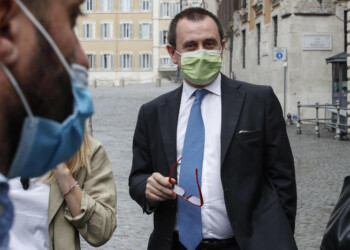 Regionali: Rosato,Pd sceglie nomi da solo, pretende unità