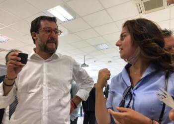Salvini, non mando mia figlia a scuola con mascherina
