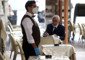 Solinas, nei locali pubblici si entra solo con la mascherina