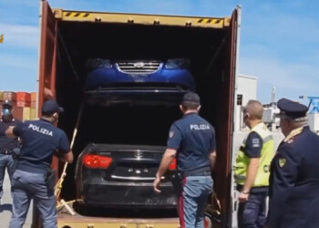 Sventato traffico auto di lusso rubate