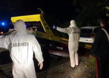 Ucciso con pistola, legato e imbavagliato