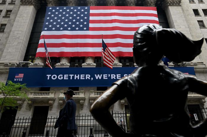 Wall Street affonda, Dj -5,72%, Nasdaq -4,20%