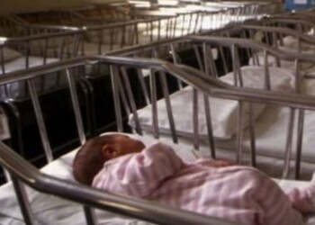 Famiglia: culle vuote non si riempiono con retorica