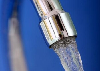 Acqua: 77,6% italiani beve quella del rubinetto  