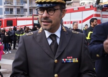 Ai domiciliari comandante Vvf Cosenza