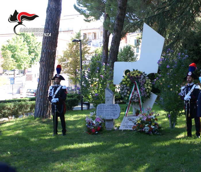 Carabinieri: a Melfi ricordato sacrificio brigadiere Cezza