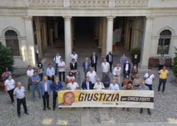 Chico Forti, striscione Comune Trento per chiedere giustizia