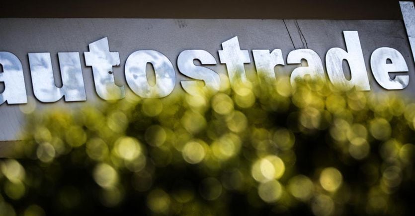 Come cambia la catena societaria di Aspi