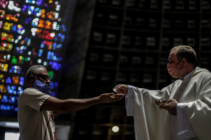 Coronavirus: scatta obbligo mascherina in tutto Stato di Rio