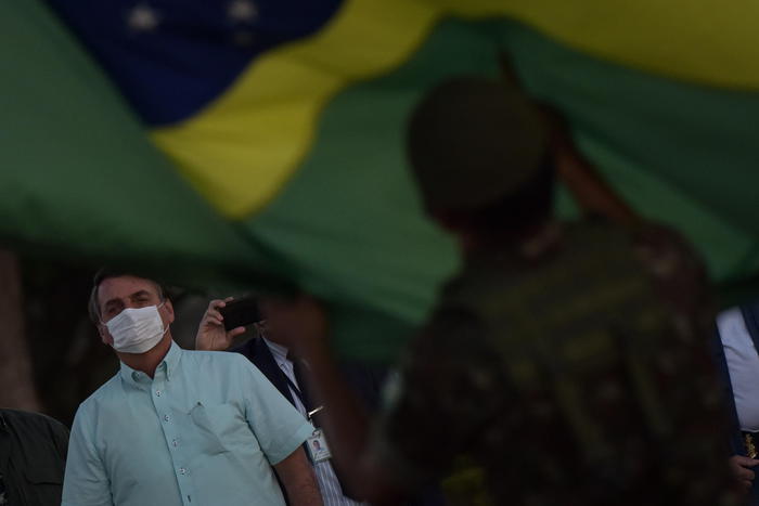 Coronavirus:Bolsonaro torna in sede governo dopo 3 settimane