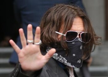 Depp nega le accuse: “Non ho mai schiaffeggiato Amber Heard” 