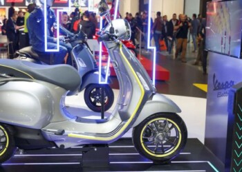 Dl rilancio, tutti i bonus per chi acquista motorini elettrici. Mini-rinvio per incentivi auto