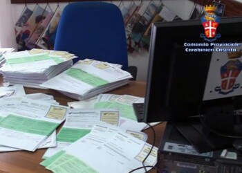 False Rca auto via web, sgominata banda