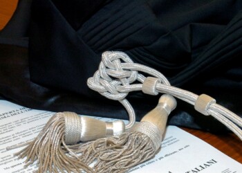 Figlia contesa: difesa assistente sociale ‘sempre corretta’