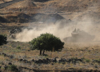 Golan: esercito, echi di esplosioni sul confine