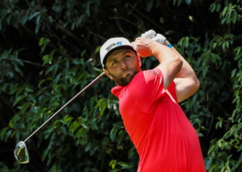 Golf, spagnolo Jon Rahm è n.1 al mondo