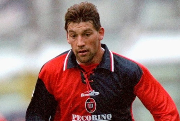 Grave Fabian O’Neill: l’ex fuoriclasse di Cagliari e Juve ha bisogno di un trapianto di fegato ma non ha soldi