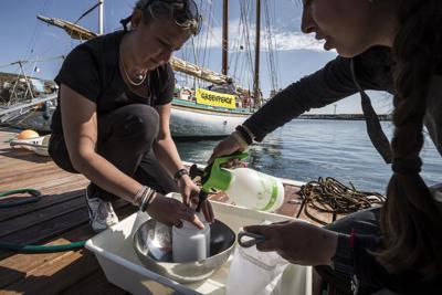  Greenpeace issa le vele, parte il tour ‘Difendiamo il mare’ 