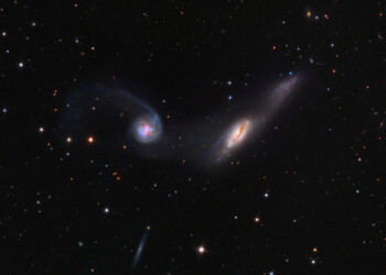 In una galassia lampeggiante i segreti dei buchi neri