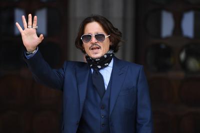 Johnny Depp, “persi 650 mln di guadagni per cattiva gestione” 